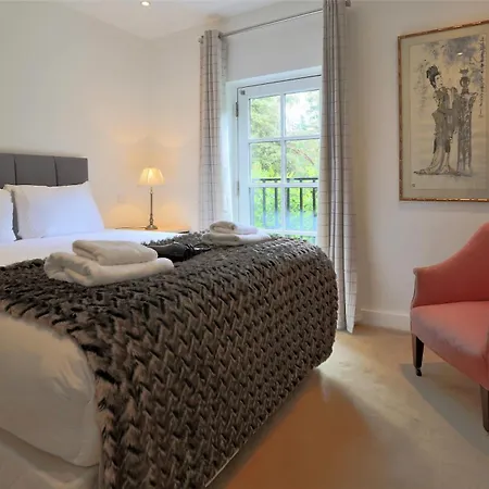 度假居 Period Character With Modern Comforts In Monkstown 布莱克罗克